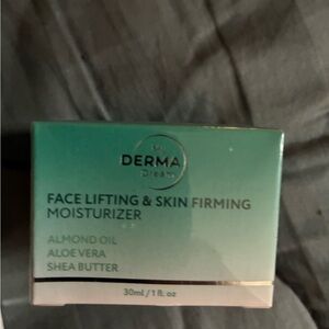 Derma Dream Face Lifting & Skin Firming Moisturizer -